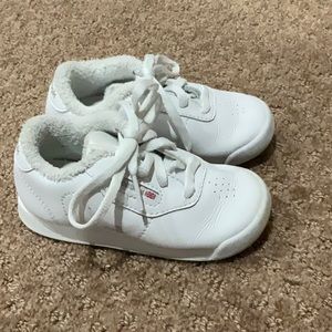 🌷REEBOK TENNIS SHOES SIZE 6.5 UNISEX